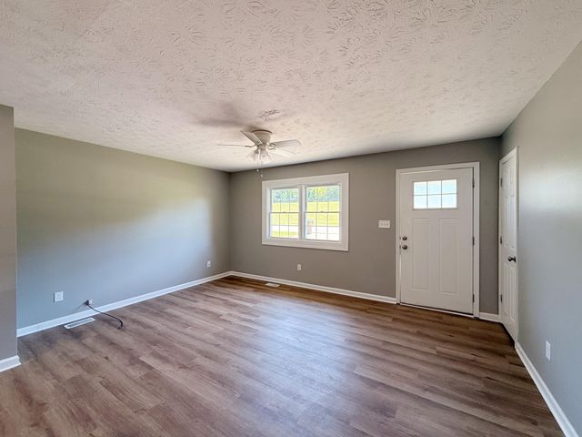 320 Kentucky Avenue, Versailles, KY 40383