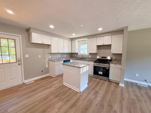 320 Kentucky Avenue, Versailles, KY 40383