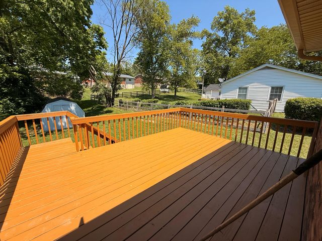320 Kentucky Avenue, Versailles, KY 40383