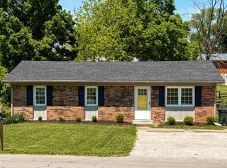 320 Kentucky Avenue, Versailles, KY 40383