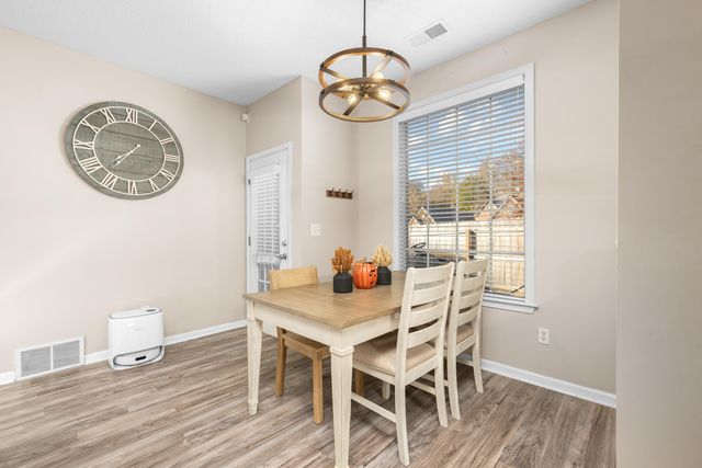 4965 INDIAN WALK LN, Arlington, TN 38002