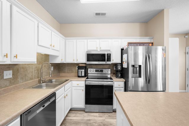 4965 INDIAN WALK LN, Arlington, TN 38002