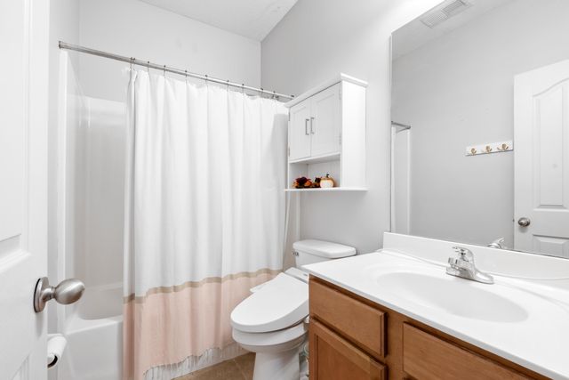 4965 INDIAN WALK LN, Arlington, TN 38002