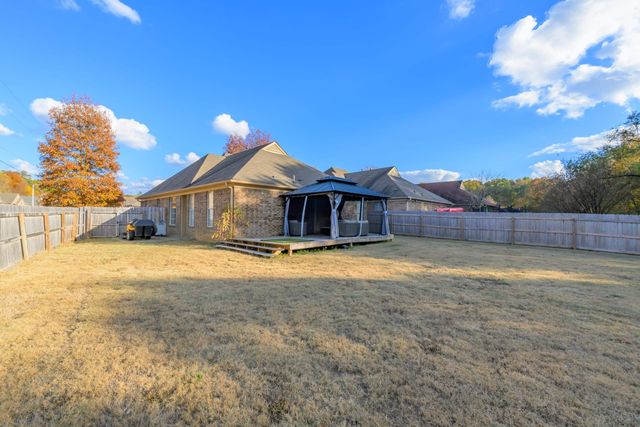 4965 INDIAN WALK LN, Arlington, TN 38002