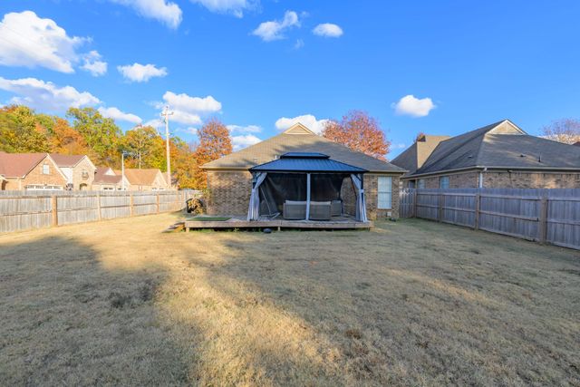 4965 INDIAN WALK LN, Arlington, TN 38002