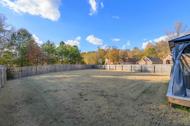 4965 INDIAN WALK LN, Arlington, TN 38002