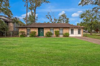 802 Jefferson Avenue, Cleveland, TX 77327