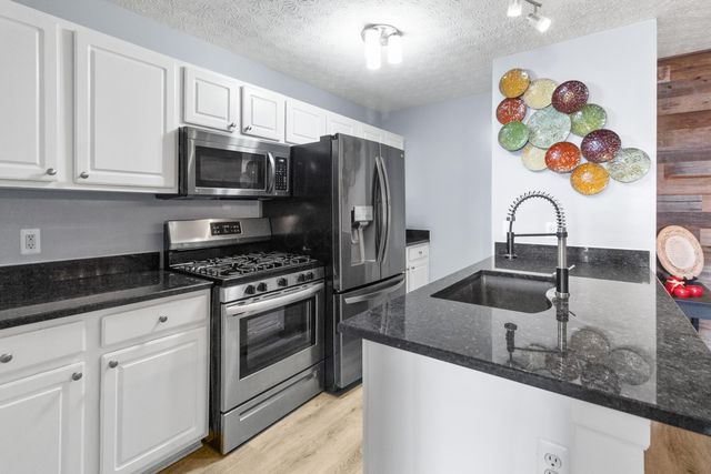 6757 Lagrange Drive, Canal Winchester, OH 43110