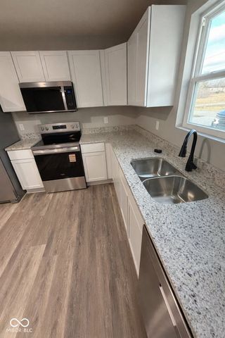 3692 Kensington Square, North Vernon, IN 47265