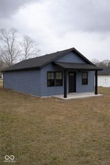 3692 Kensington Square, North Vernon, IN 47265