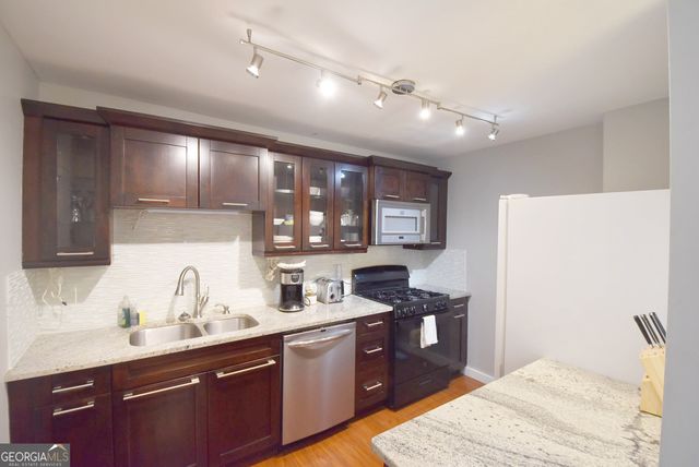 215 NE Piedmont Avenue NE 2202, Atlanta, GA 30308