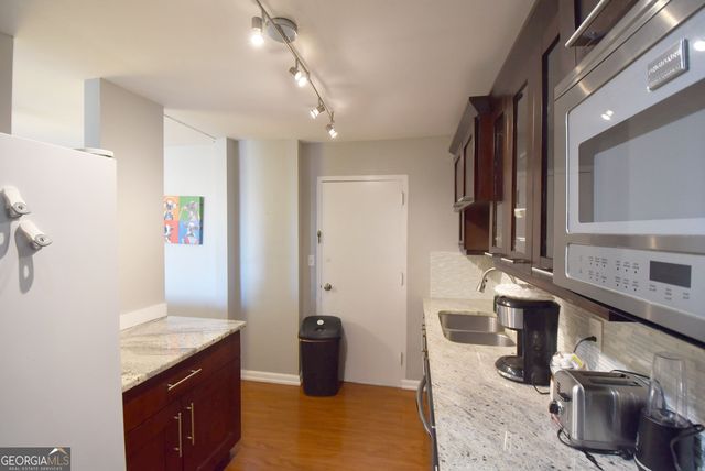 215 NE Piedmont Avenue NE 2202, Atlanta, GA 30308