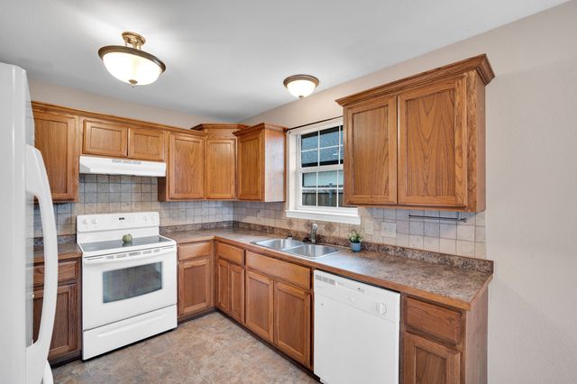 614 Jordan Lane, Waxahachie, TX 75165