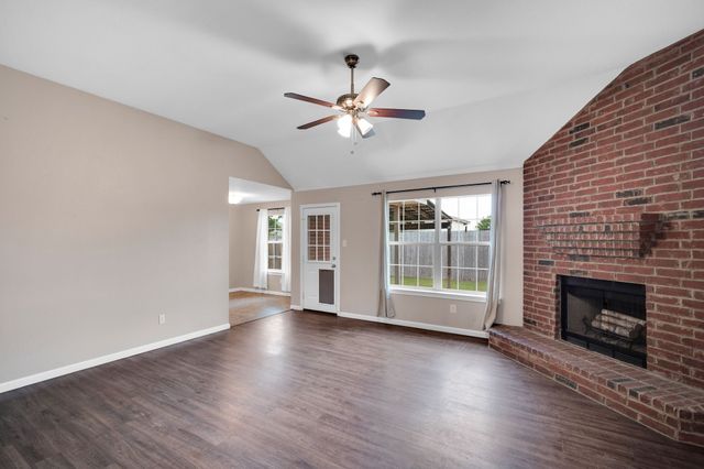614 Jordan Lane, Waxahachie, TX 75165