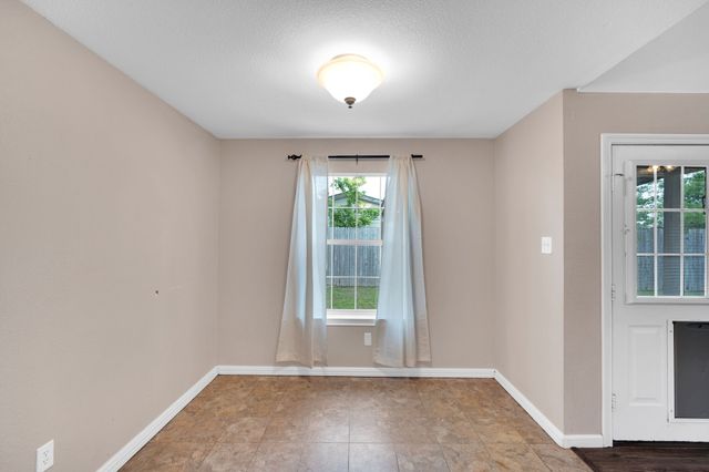 614 Jordan Lane, Waxahachie, TX 75165