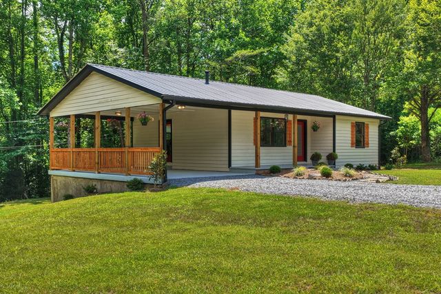569 Number 20 Mine Road, Mccaysville, GA 30555