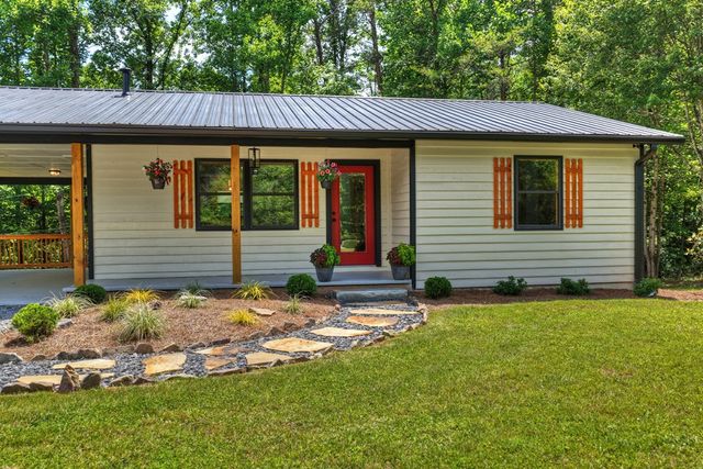 569 Number 20 Mine Road, Mccaysville, GA 30555