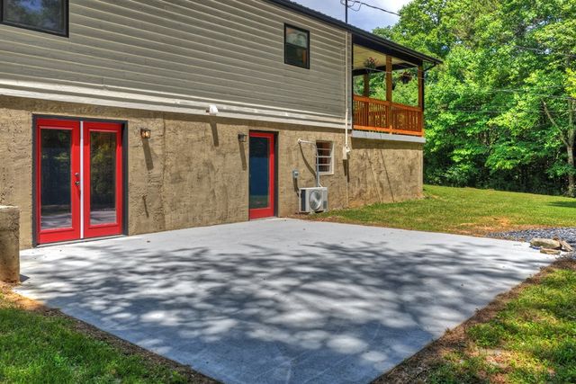 569 Number 20 Mine Road, Mccaysville, GA 30555