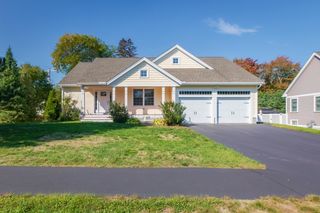 1 Marshall Way, Seabrook, NH 03874