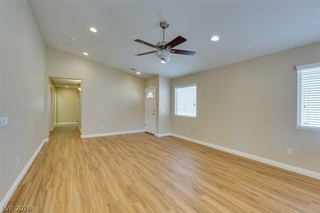 5924 Oakton Street, Las Vegas, NV 89130