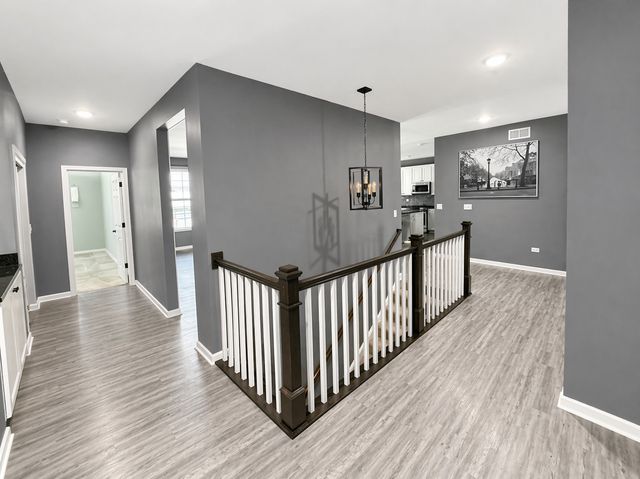 713 Long Ridge Trail, Minooka, IL 60447