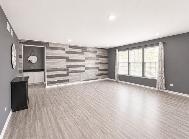 713 Long Ridge Trail, Minooka, IL 60447