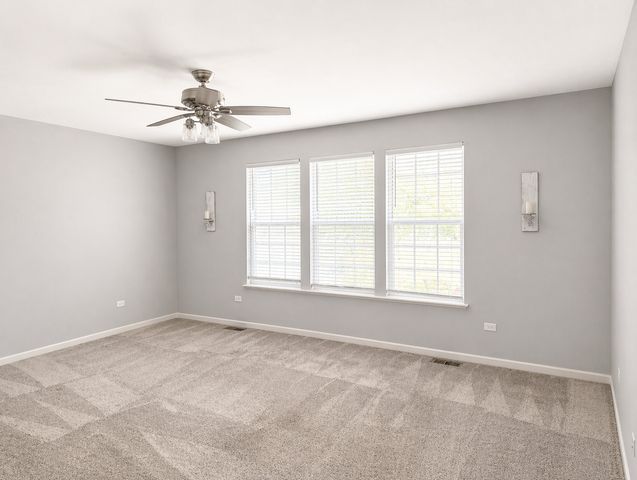 713 Long Ridge Trail, Minooka, IL 60447