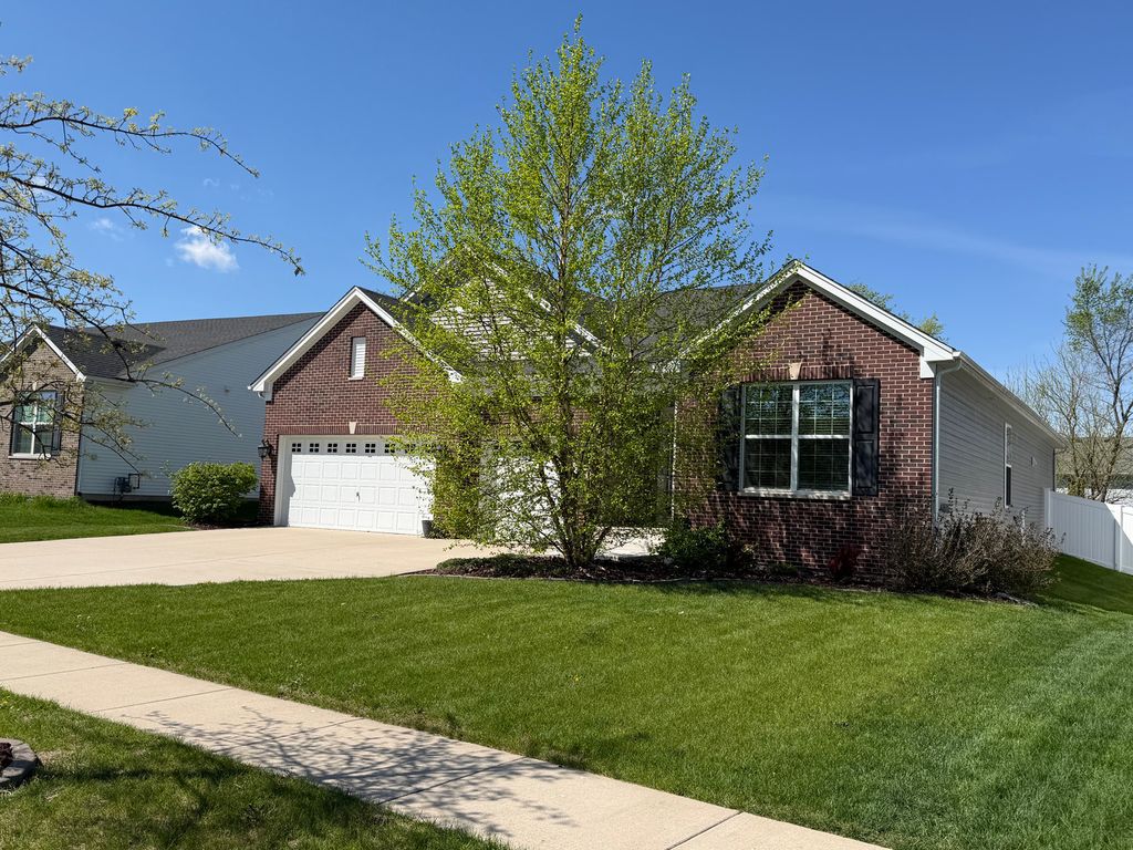 713 Long Ridge Trail, Minooka, IL 60447