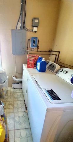 430 1ST AVENUE NE, Largo, FL 33770