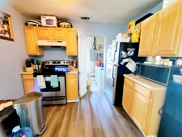 430 1ST AVENUE NE, Largo, FL 33770