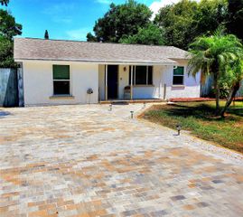 430 1ST AVENUE NE, Largo, FL 33770