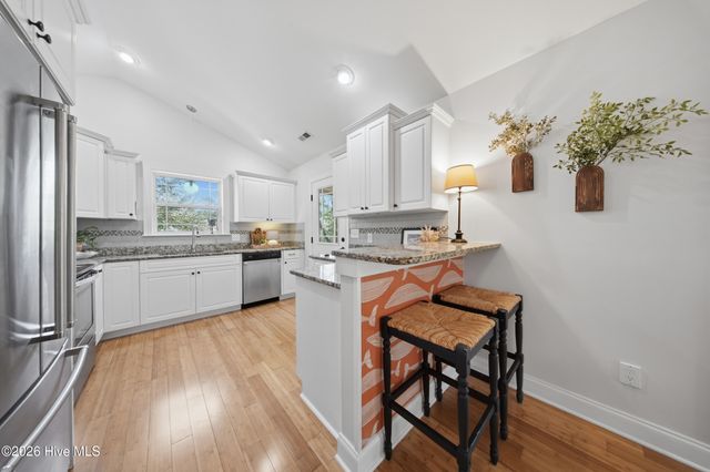 332 NE 40th Street, Oak Island, NC 28465