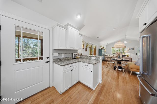 332 NE 40th Street, Oak Island, NC 28465