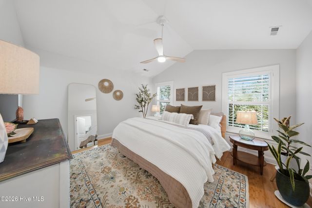 332 NE 40th Street, Oak Island, NC 28465