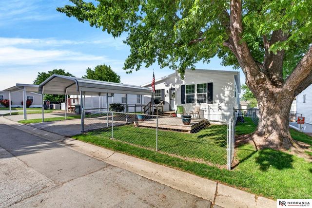 3982 S 151 Plaza, Omaha, NE 68144