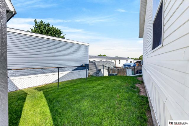 3982 S 151 Plaza, Omaha, NE 68144