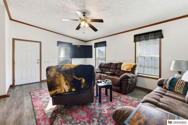 3982 S 151 Plaza, Omaha, NE 68144
