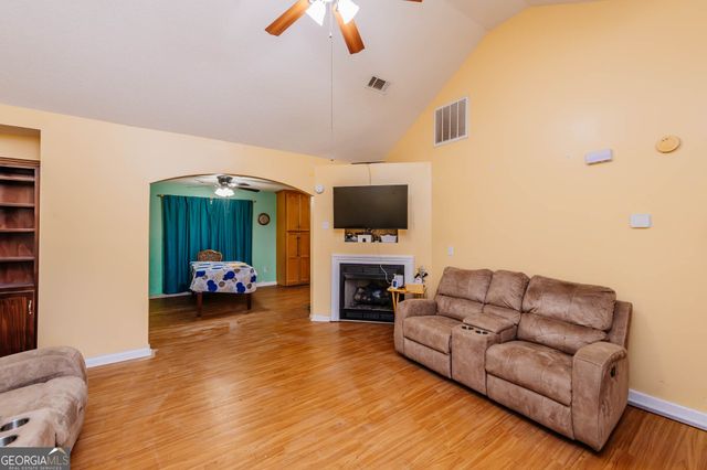 525 Hardison Church Road, Byron, GA 31008