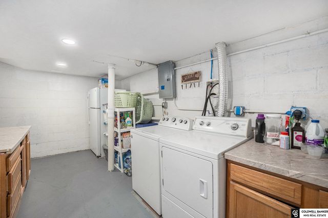 1552 N 17th Street, Omaha, NE 68110