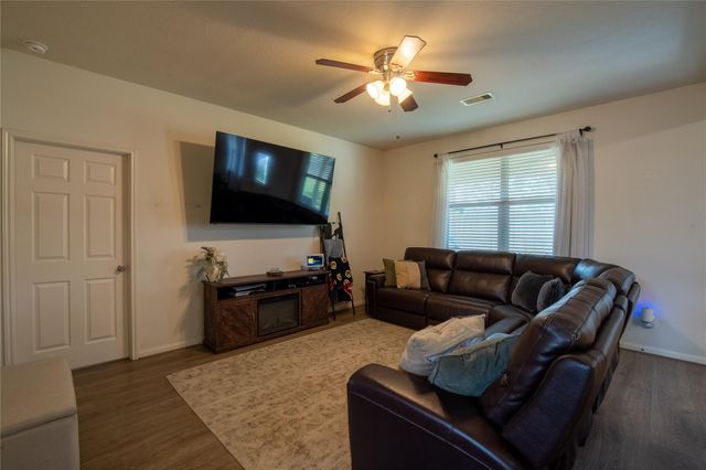 10204 Jewel Court, Conroe, TX 77385