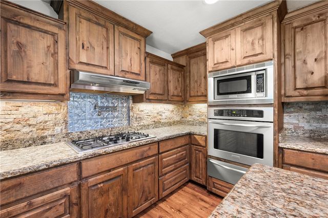 7781 County Road 227, Bedias, TX 77831
