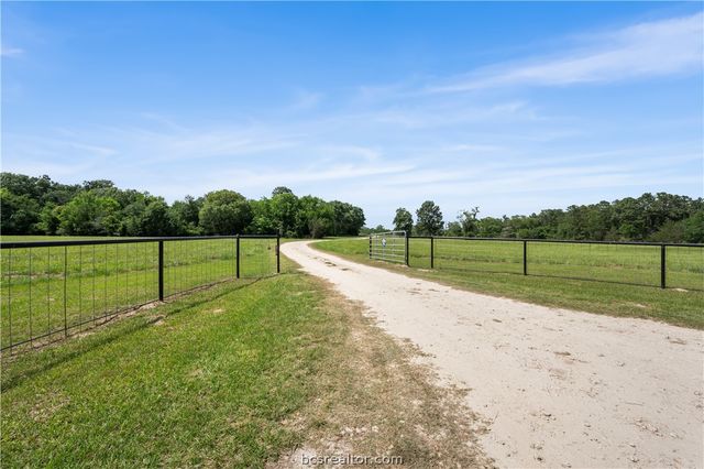 7781 County Road 227, Bedias, TX 77831