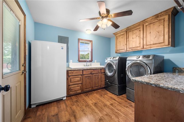 7781 County Road 227, Bedias, TX 77831