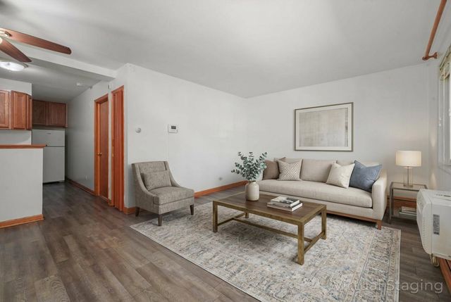 4211 W 95th Street 2D, Oak Lawn, IL 60453