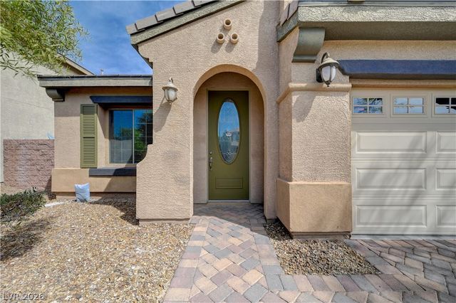 8232 Chimney Bluffs Street, North Las Vegas, NV 89085