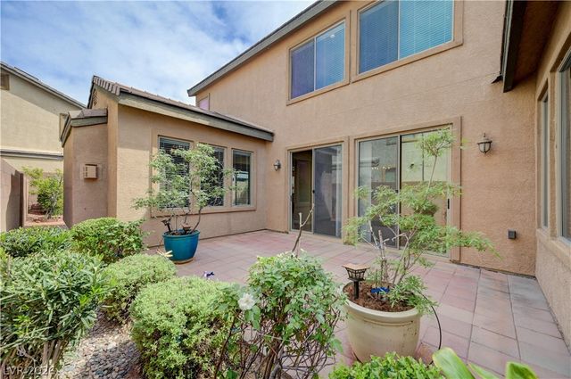 8232 Chimney Bluffs Street, North Las Vegas, NV 89085