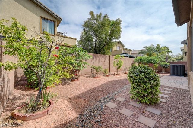 8232 Chimney Bluffs Street, North Las Vegas, NV 89085