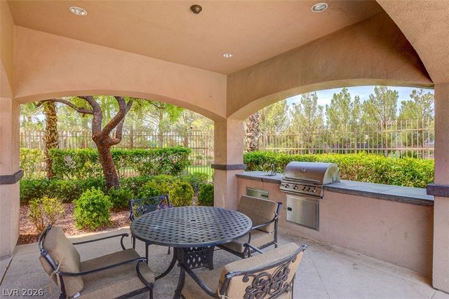 8232 Chimney Bluffs Street, North Las Vegas, NV 89085