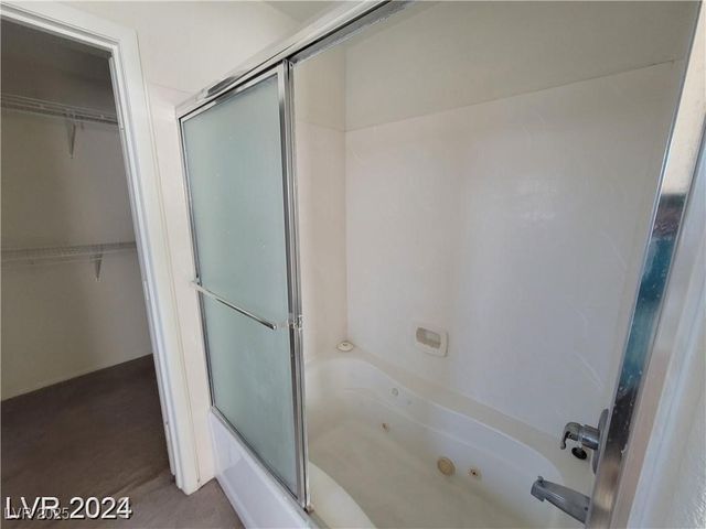 4202 Mango Tree Court, Las Vegas, NV 89115