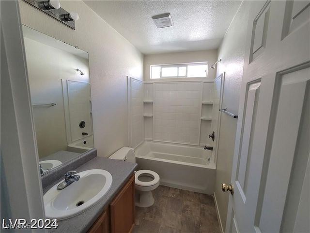 4202 Mango Tree Court, Las Vegas, NV 89115